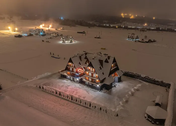 Czerwone Wierchy - Sauna I Jacuzzi Wliczone W Cenę Pobytu - Blisko Stoku Narciarskiego - Zachęcamy Do Rezerwacji Zimowych Pobytów W Atrakcyjnych Cenach!Pensjonat